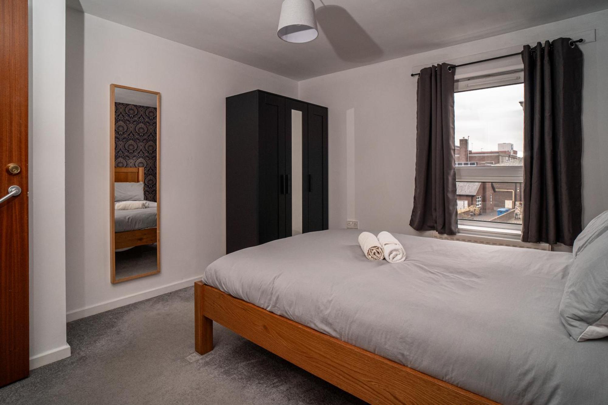 Central Apartment In Belfast City Centre - Sleeps 5 People Esterno foto